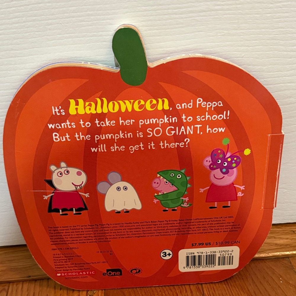 Peppa Pig Plush Talking Toy in Red Dress with Story Books - Picture 11 of 11